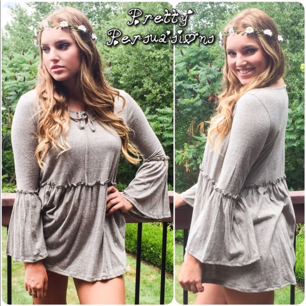 NWT Bell Sleeve Relaxed Boho Peasant Top - Picture 5 of 7